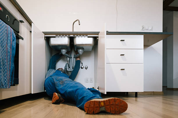 Professional Leak Detection technician working in Shutesbury, MA